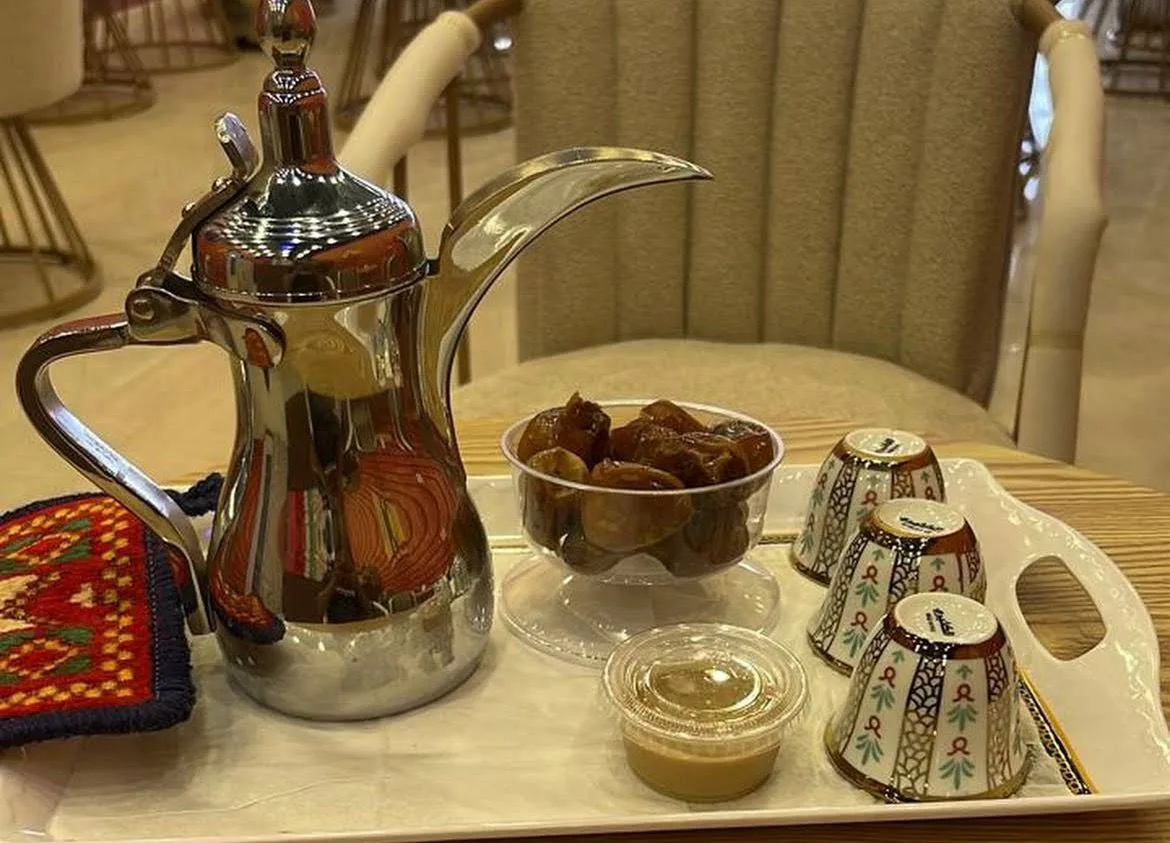 11 Tea tent — 3